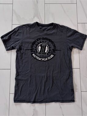 Harley-Davidson Motorcycle Club Graphic Tee – Grey size medium